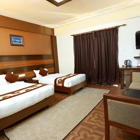 Kumari Star Inn Pokhara Ngoại thất bức ảnh