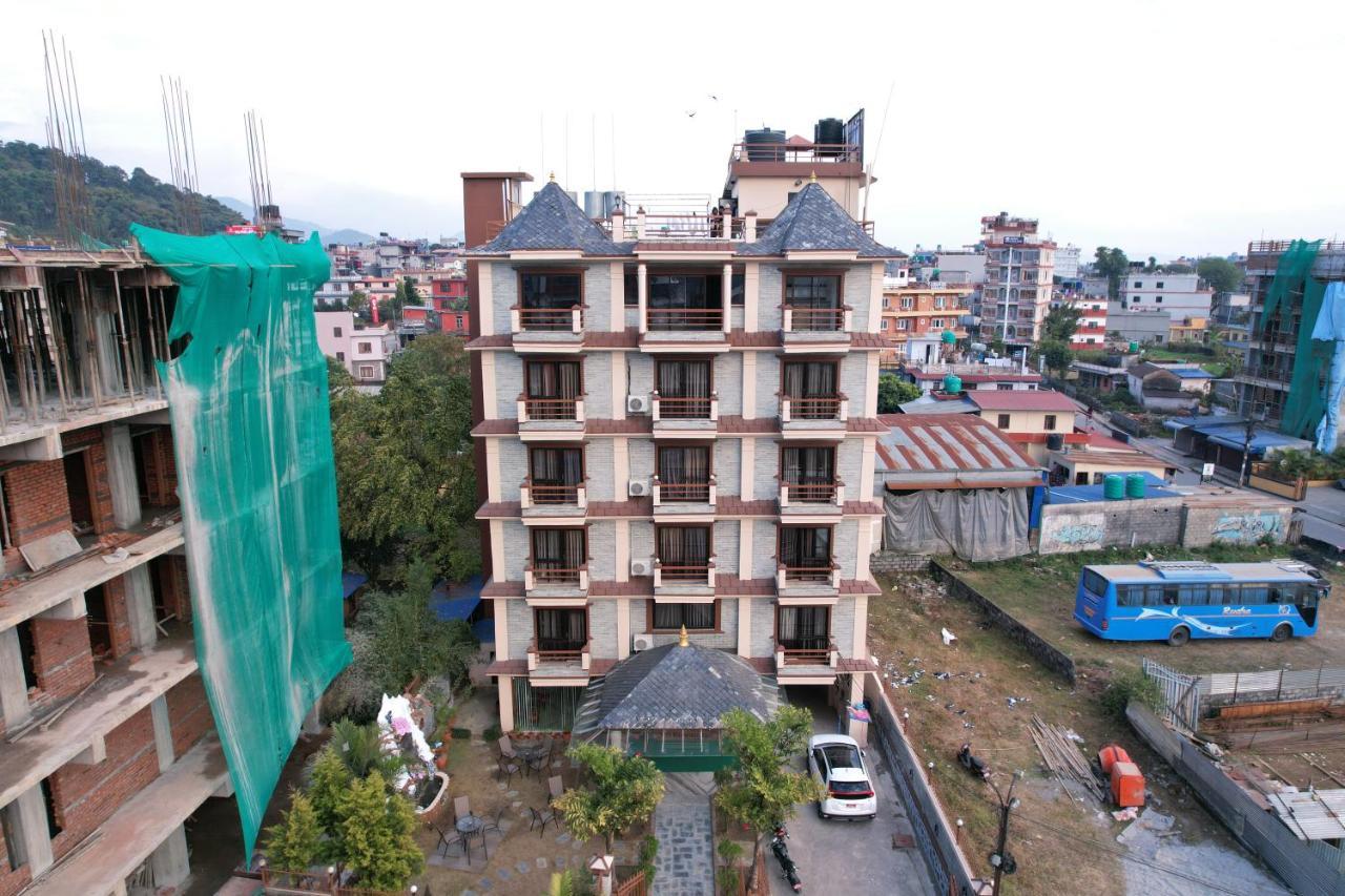 Kumari Star Inn Pokhara Ngoại thất bức ảnh