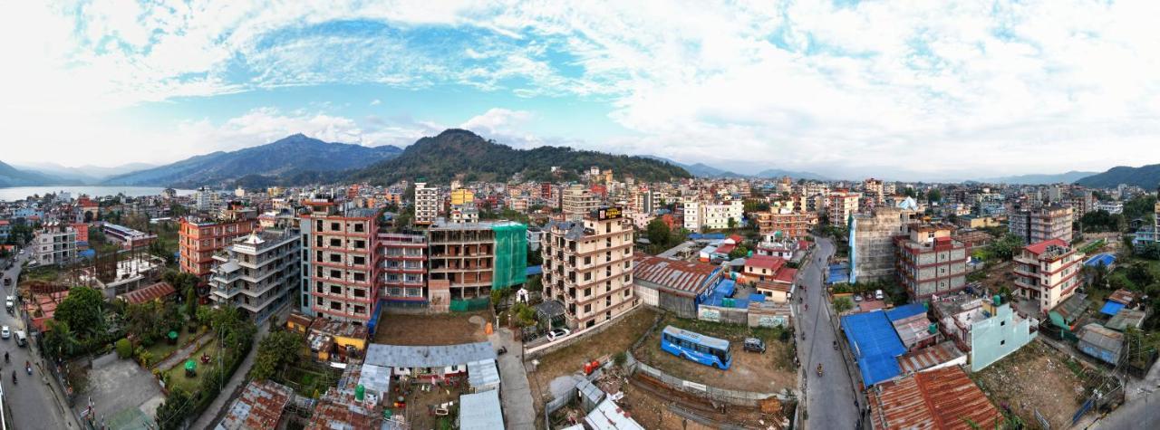 Kumari Star Inn Pokhara Ngoại thất bức ảnh