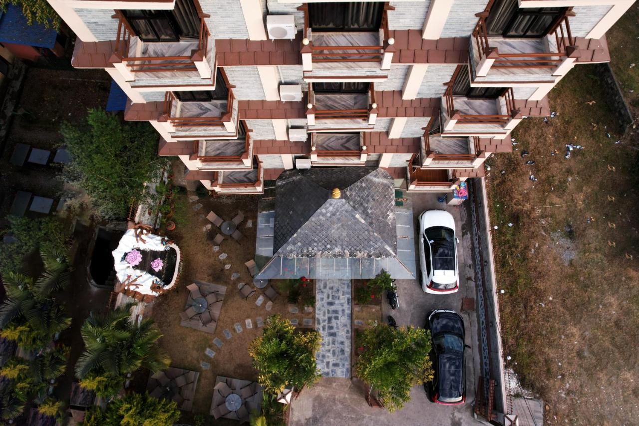 Kumari Star Inn Pokhara Ngoại thất bức ảnh
