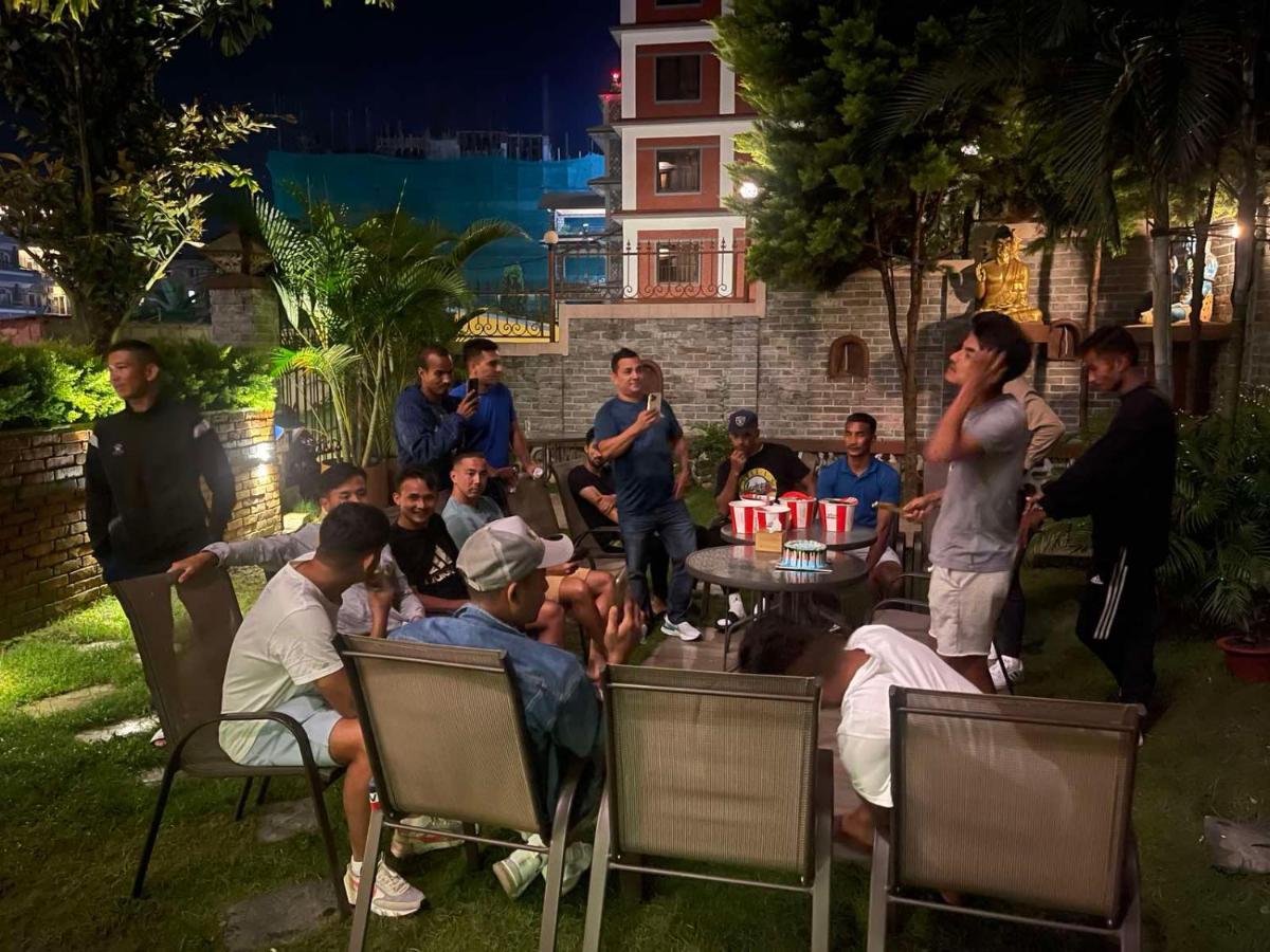 Kumari Star Inn Pokhara Ngoại thất bức ảnh