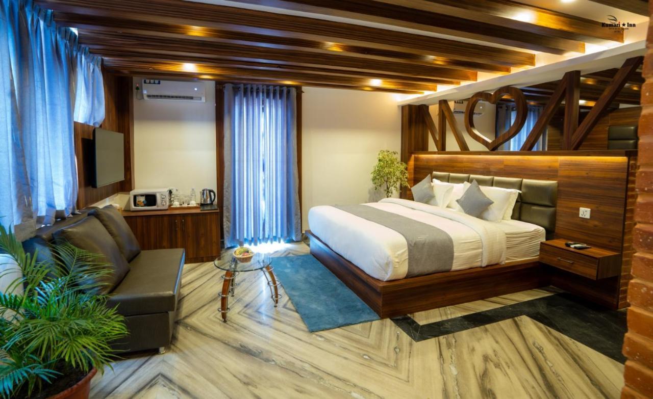 Kumari Star Inn Pokhara Ngoại thất bức ảnh