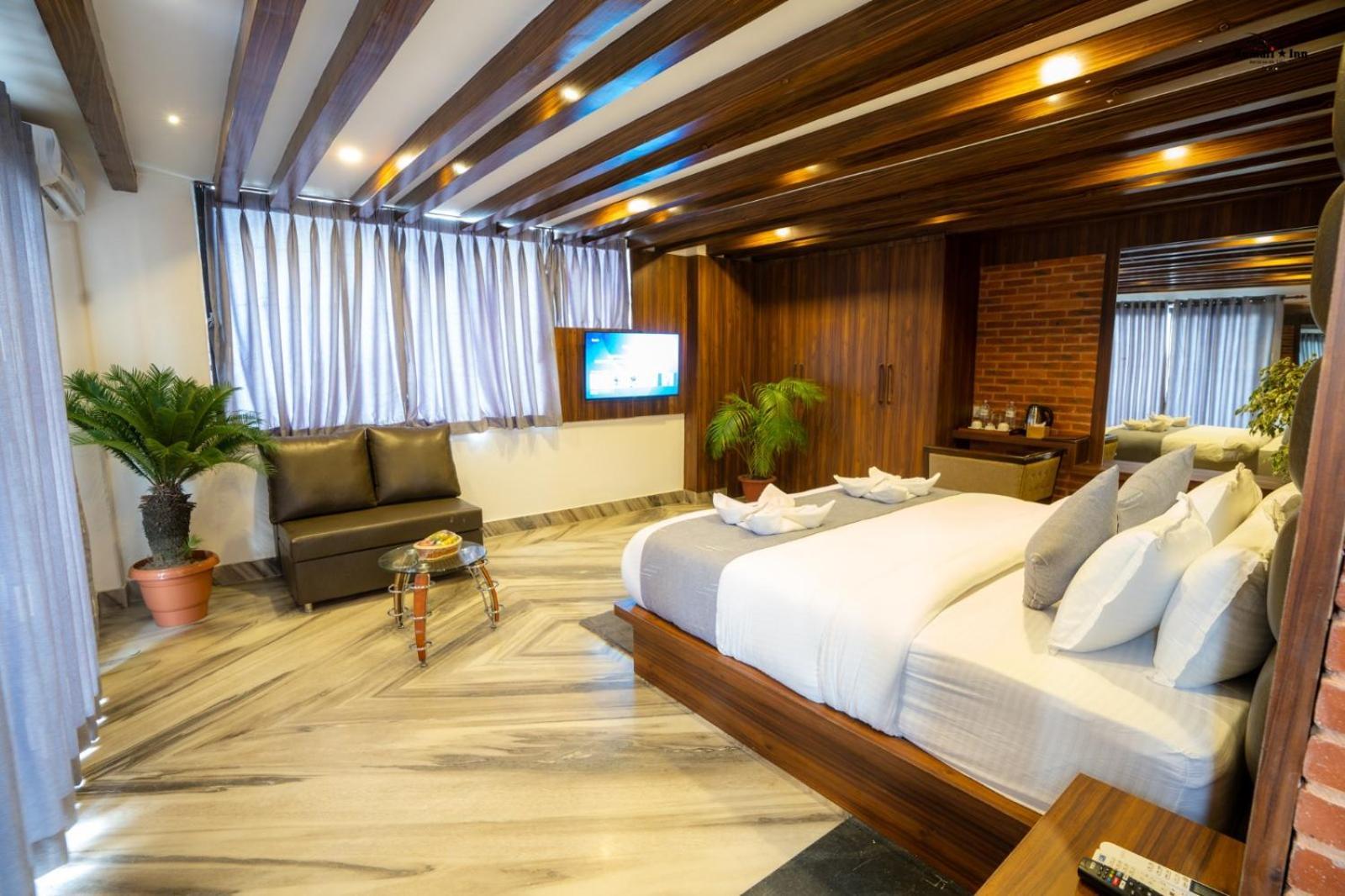 Kumari Star Inn Pokhara Ngoại thất bức ảnh